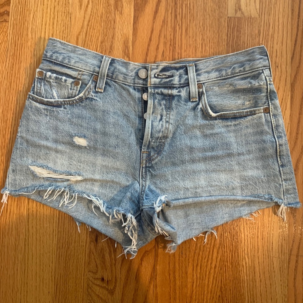Levi’s 501 high rise cutoff shorts